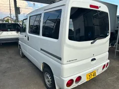 Mitsubishi Minicab Van