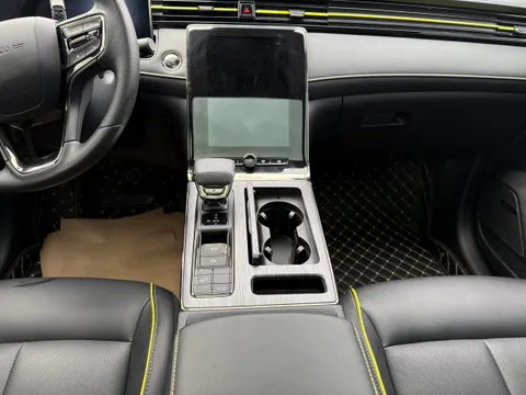 Roewe RX5