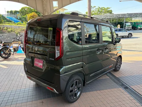 Suzuki Spacia
