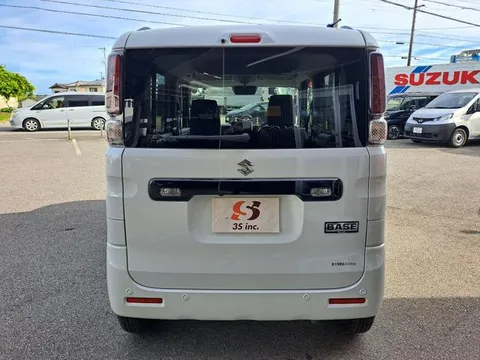 Suzuki Spacia Base
