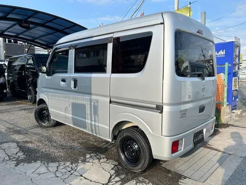 Nissan Clipper