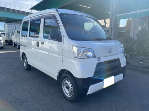 Toyota Pixis Van