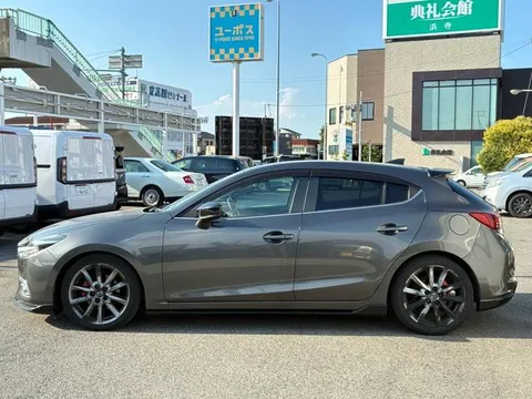 Mazda Axela Sport
