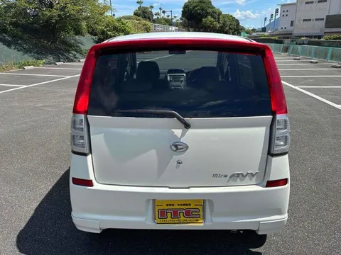 Daihatsu Mira AVY