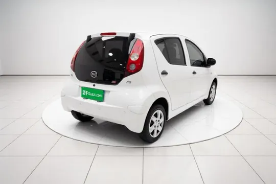BYD F0