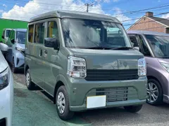 Nissan Clipper Van