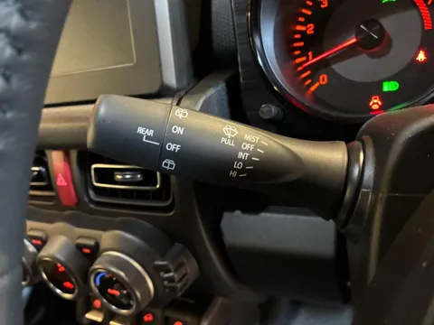 Suzuki Jimny Sierra