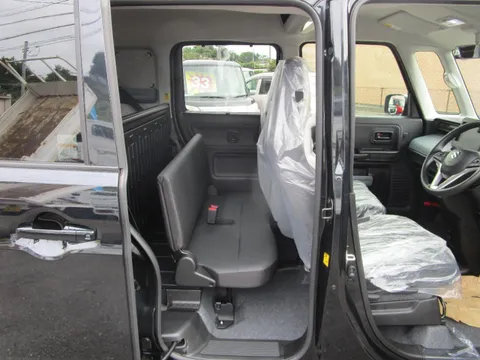 Suzuki Spacia Base