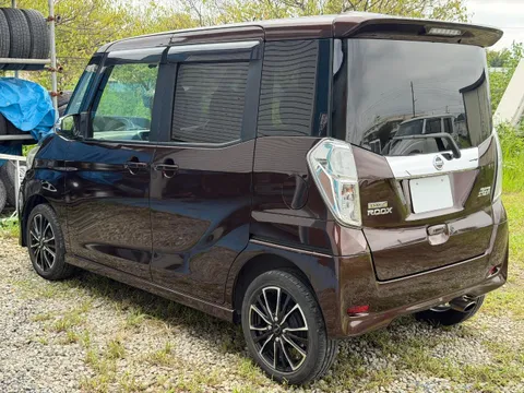 Nissan Dayz Roox
