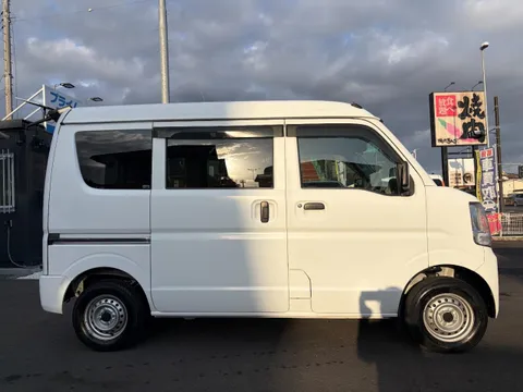 Nissan Clipper