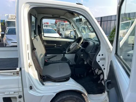 Nissan Clipper Truck