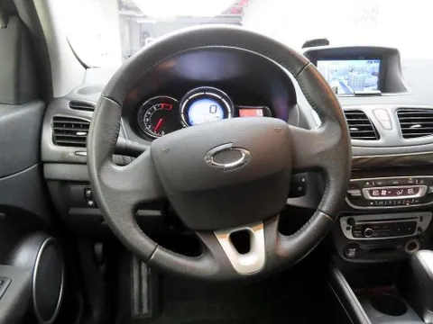 Renault SM3
