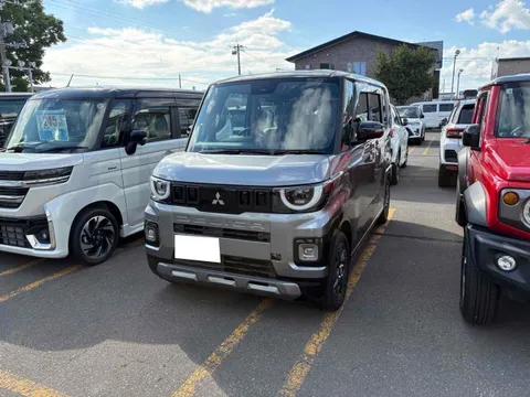 Mitsubishi Delica Mini