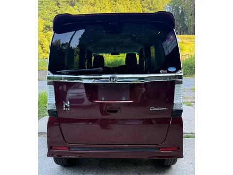 Honda N-BOX Custom
