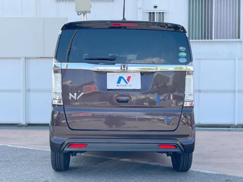 Honda N-BOX Slash