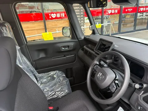 Honda N-BOX Custom