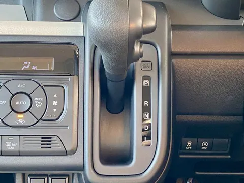 Suzuki Spacia