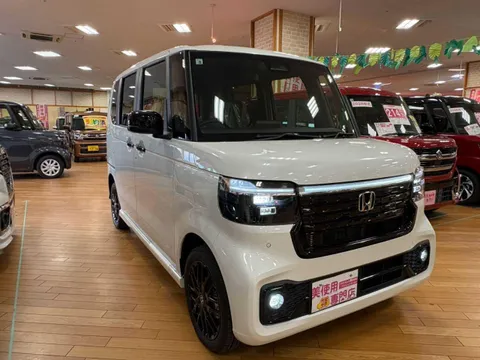 Honda N-BOX Custom