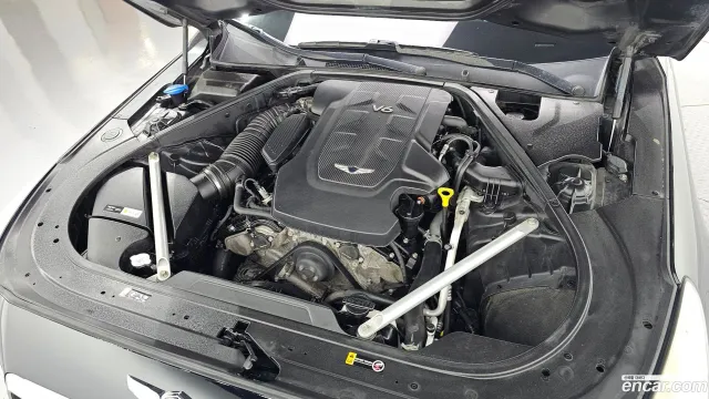 Genesis G90 (EQ900)
