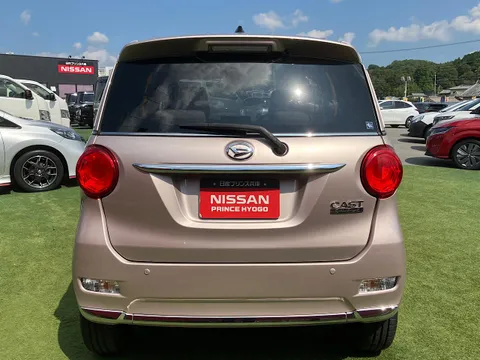 Daihatsu Cast