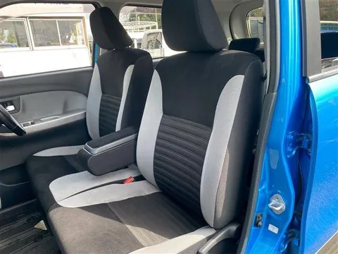 Toyota Pixis Joy