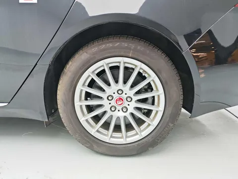 Jaguar XFL