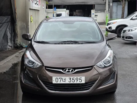 Hyundai Elantra (Avante)