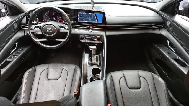 Hyundai Elantra (Avante)
