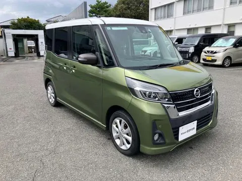 Nissan Dayz Roox