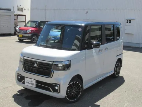 Honda N-BOX Custom