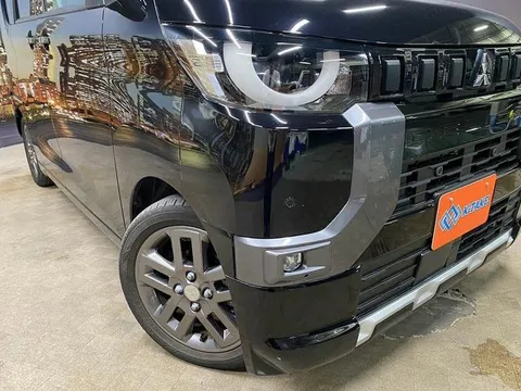 Mitsubishi Delica Mini