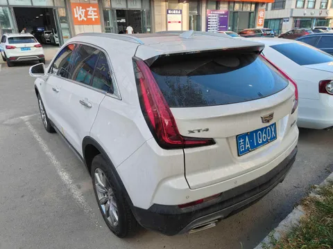Cadillac XT4