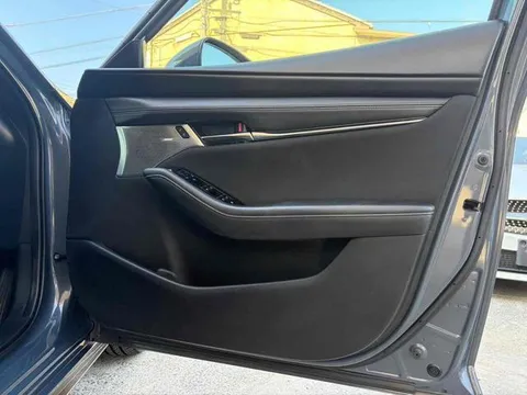 Mazda MAZDA3 Fastback