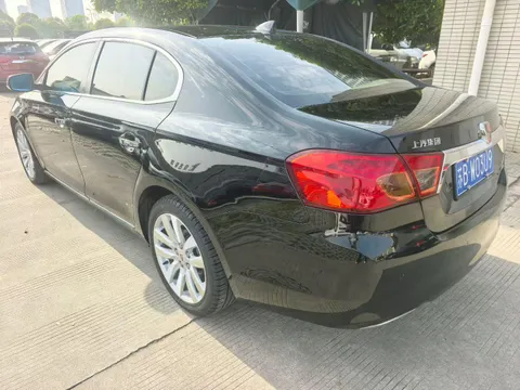 Roewe 950