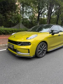 Lynk & Co 03