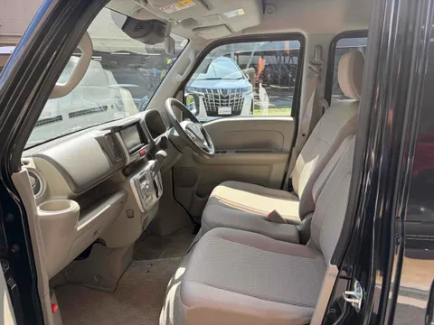 Nissan Clipper Rio
