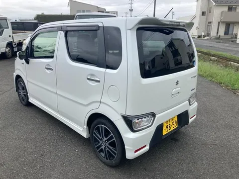 Suzuki Wagon R Stingray