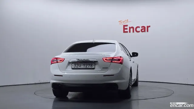 Maserati Ghibli