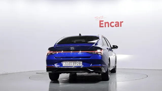 Hyundai Elantra (Avante)