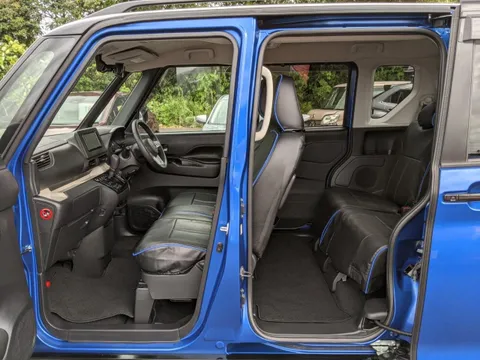 Mitsubishi Delica Mini