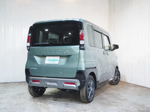 Mitsubishi Delica Mini