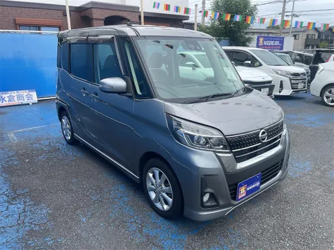 Nissan Dayz Roox