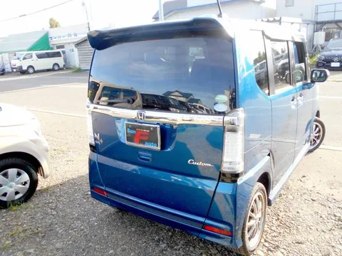 Honda N-BOX Plus Custom