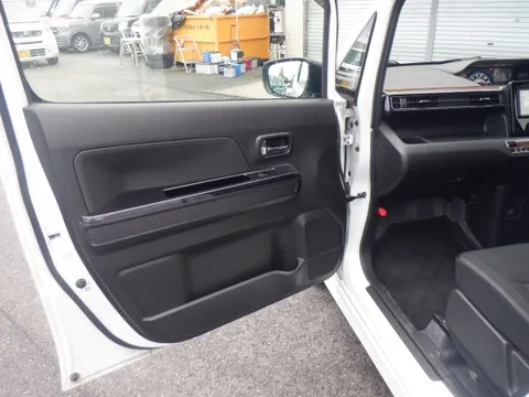 Suzuki Wagon R Stingray
