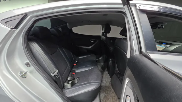 Hyundai Elantra (Avante)