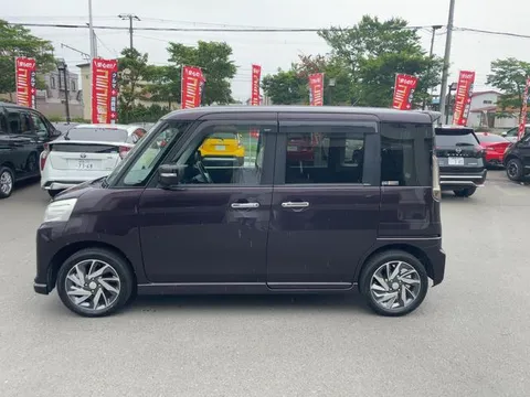 Suzuki Spacia Custom
