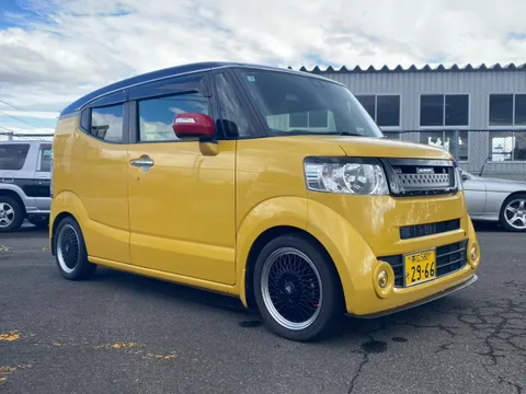 Honda N-BOX Slash