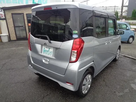 Mitsubishi eK Space