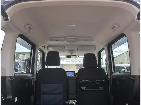 Suzuki Spacia Gear