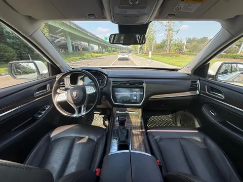Roewe RX8